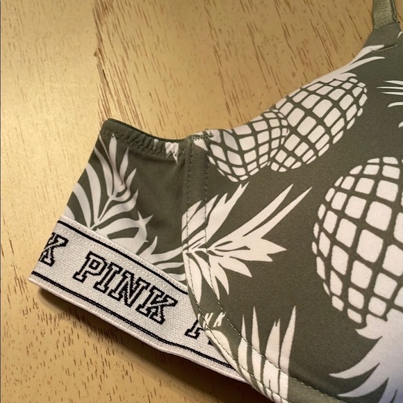 PINK Victoria's Secret Pineapple Print Everywhere t-shirt lightly lined Bra 34A - Picture 3 of 11